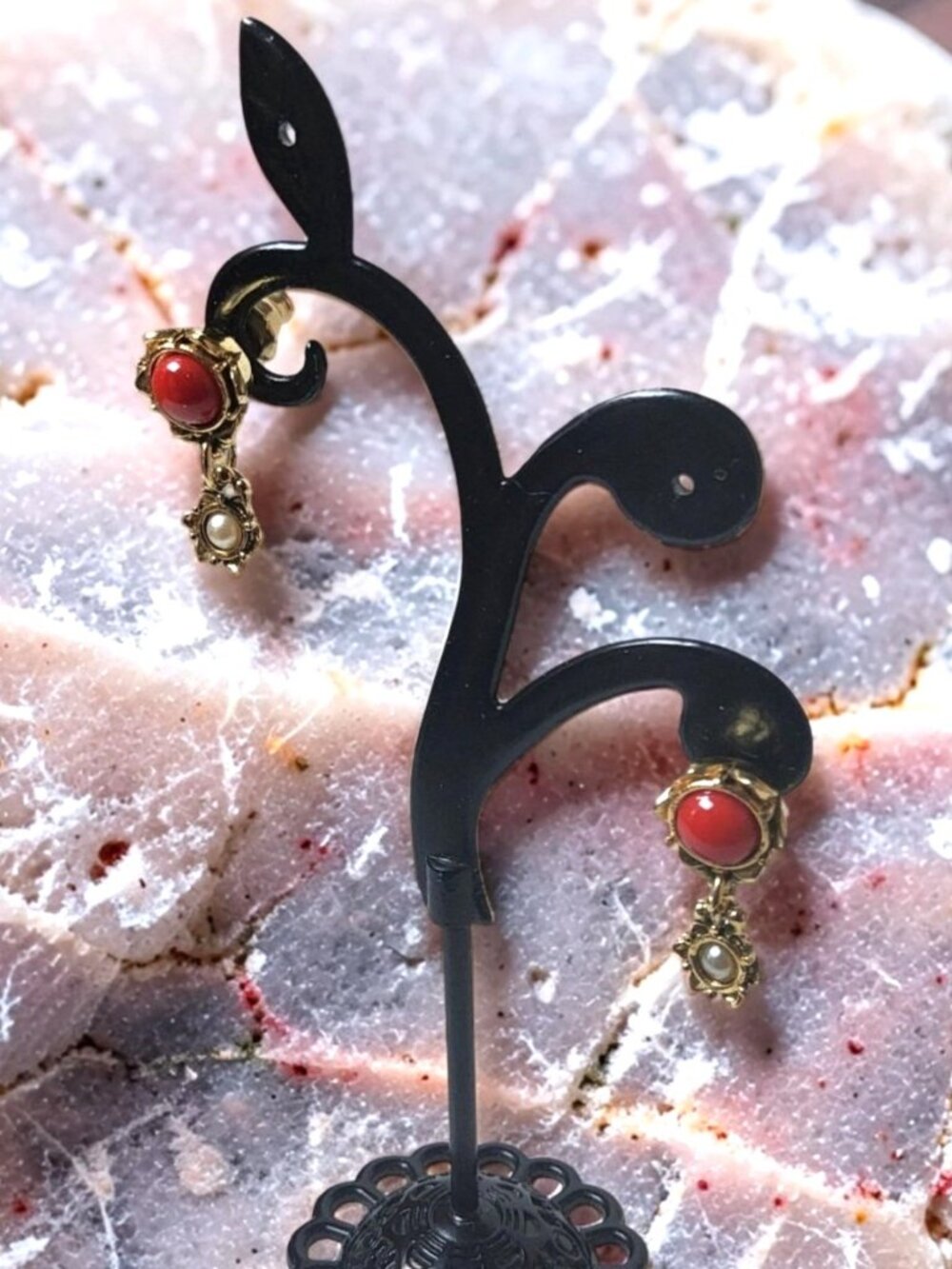 vintage eb/e. bastheim Co. gold tone red stone and seed pearl push back earrings